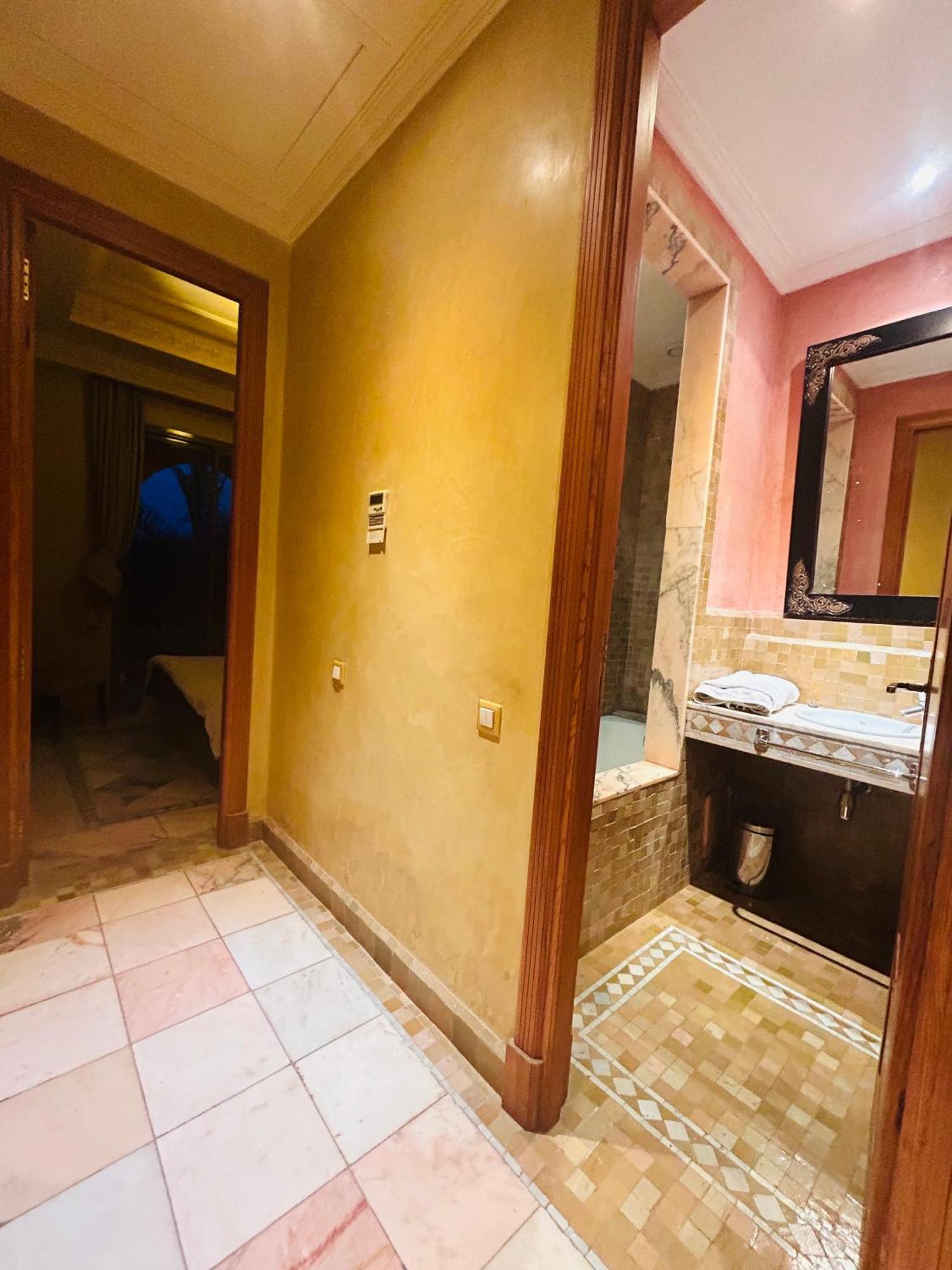 Appartement Spacieux Avec Piscine A La Palmeraie Marrakesh Exterior foto